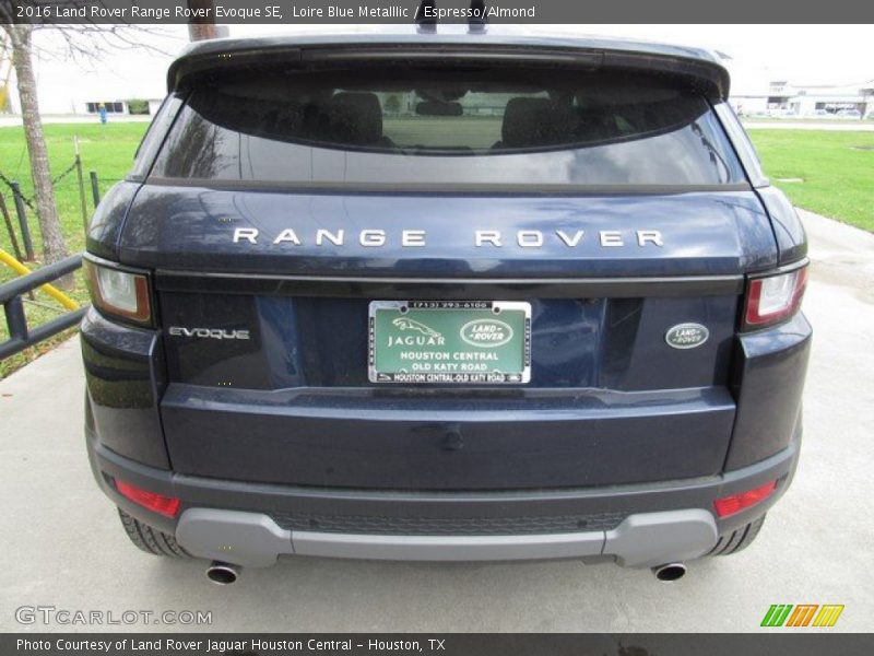 Loire Blue Metalllic / Espresso/Almond 2016 Land Rover Range Rover Evoque SE