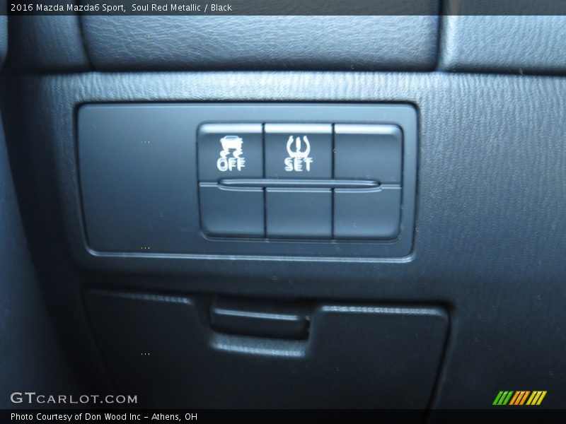 Soul Red Metallic / Black 2016 Mazda Mazda6 Sport