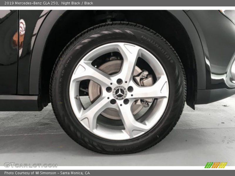 Night Black / Black 2019 Mercedes-Benz GLA 250