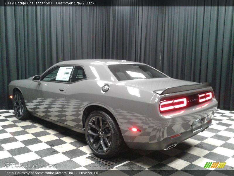 Destroyer Gray / Black 2019 Dodge Challenger SXT