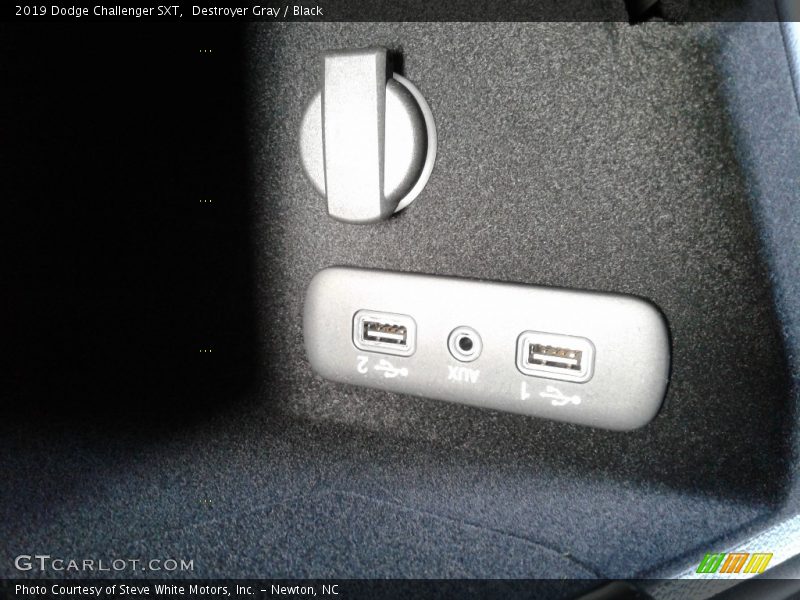 Destroyer Gray / Black 2019 Dodge Challenger SXT