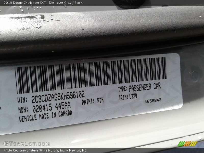 Destroyer Gray / Black 2019 Dodge Challenger SXT