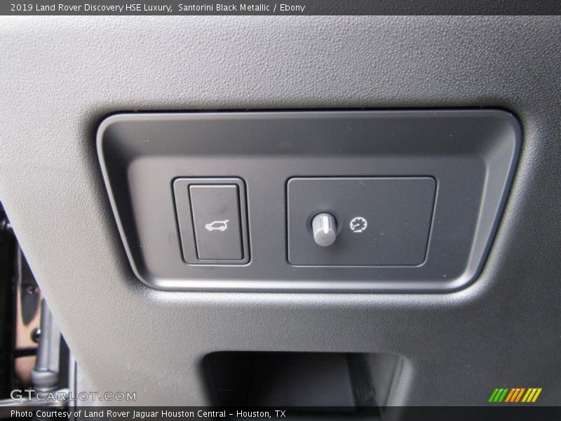 Santorini Black Metallic / Ebony 2019 Land Rover Discovery HSE Luxury