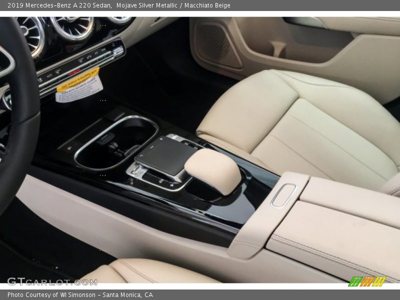 Mojave Silver Metallic / Macchiato Beige 2019 Mercedes-Benz A 220 Sedan