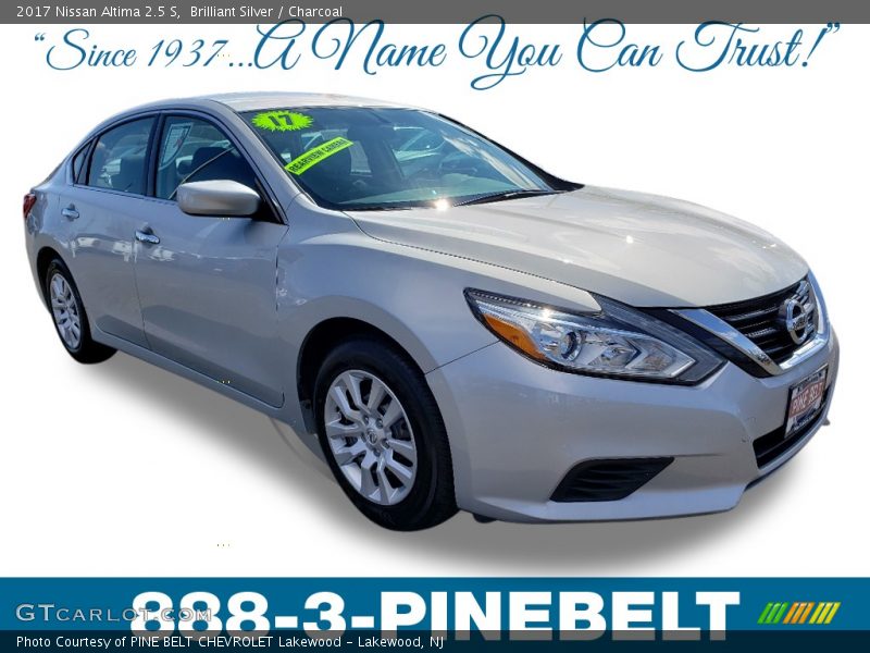 Brilliant Silver / Charcoal 2017 Nissan Altima 2.5 S
