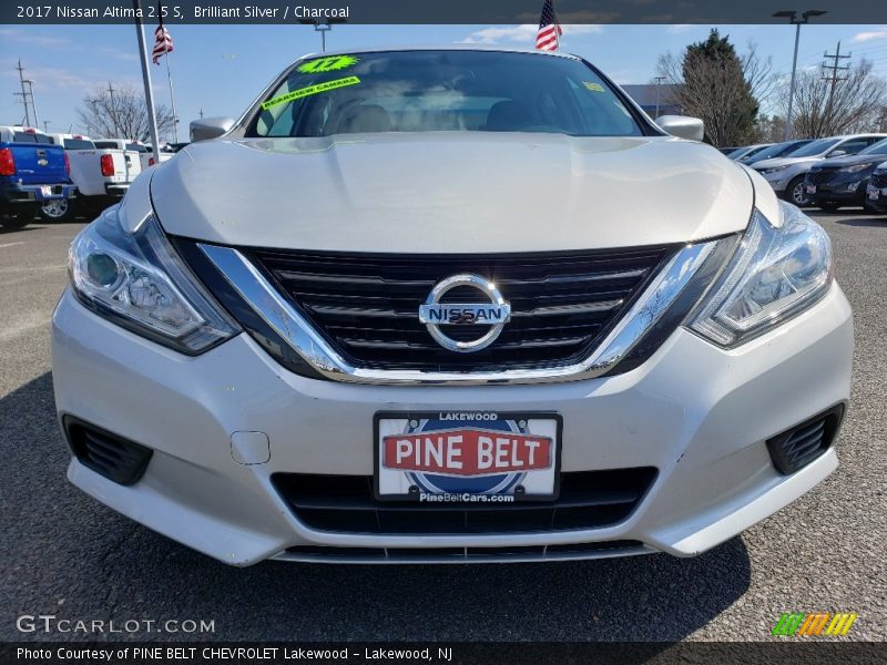 Brilliant Silver / Charcoal 2017 Nissan Altima 2.5 S