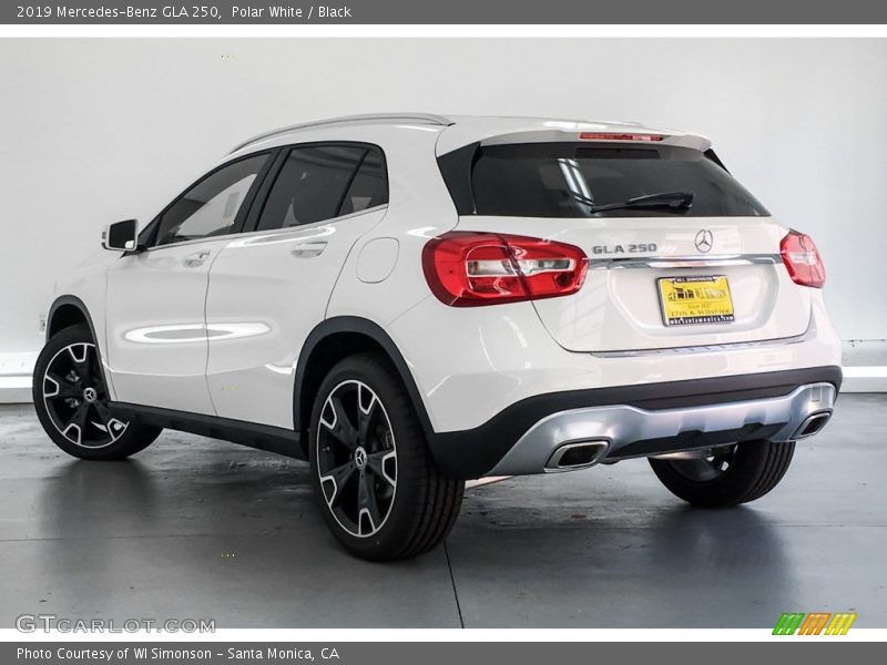 Polar White / Black 2019 Mercedes-Benz GLA 250