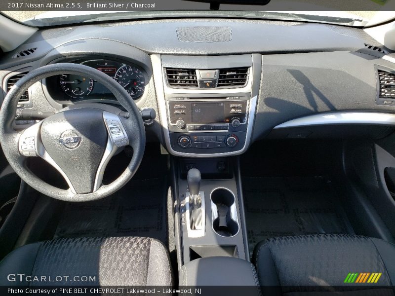 Brilliant Silver / Charcoal 2017 Nissan Altima 2.5 S