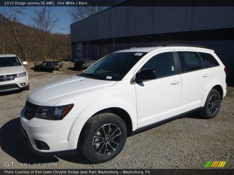 Vice White / Black 2019 Dodge Journey SE AWD