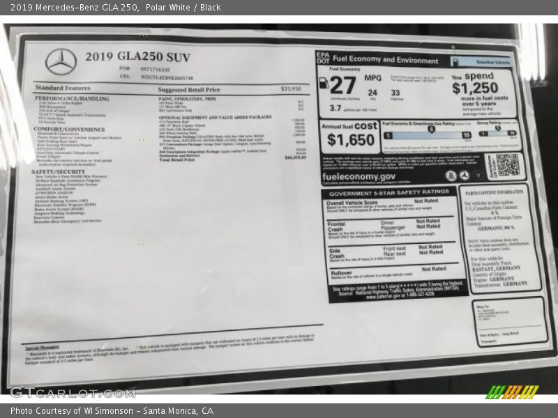 Polar White / Black 2019 Mercedes-Benz GLA 250