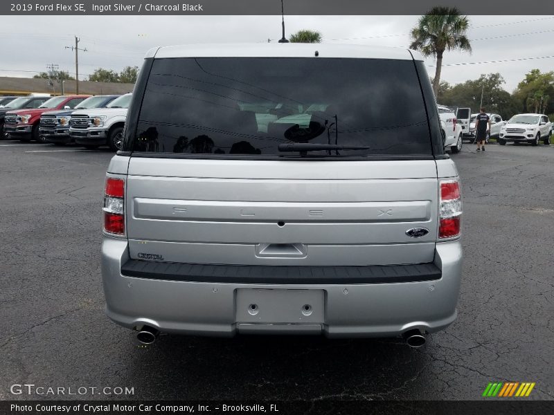 Ingot Silver / Charcoal Black 2019 Ford Flex SE