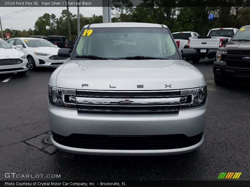 Ingot Silver / Charcoal Black 2019 Ford Flex SE