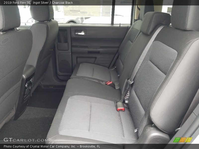 Ingot Silver / Charcoal Black 2019 Ford Flex SE