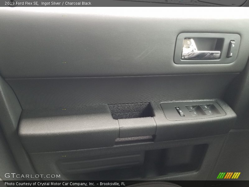 Ingot Silver / Charcoal Black 2019 Ford Flex SE