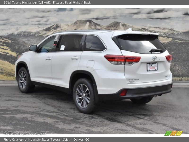 Blizzard Pearl White / Black 2019 Toyota Highlander XLE AWD