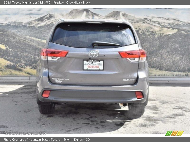 Predawn Gray Mica / Black 2019 Toyota Highlander XLE AWD