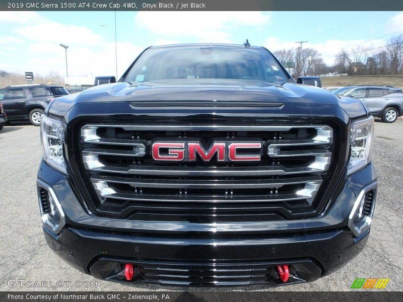 Onyx Black / Jet Black 2019 GMC Sierra 1500 AT4 Crew Cab 4WD