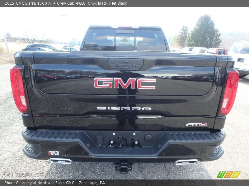 Onyx Black / Jet Black 2019 GMC Sierra 1500 AT4 Crew Cab 4WD