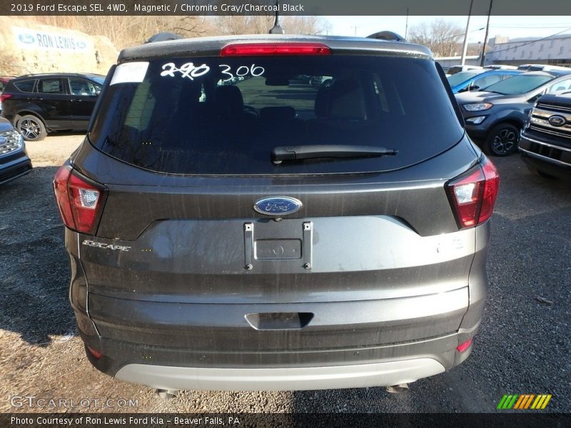 Magnetic / Chromite Gray/Charcoal Black 2019 Ford Escape SEL 4WD