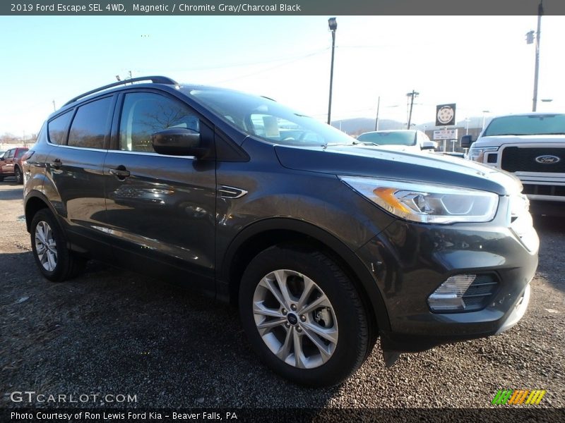 Magnetic / Chromite Gray/Charcoal Black 2019 Ford Escape SEL 4WD