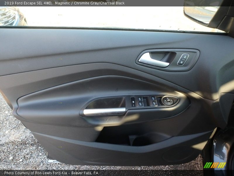 Magnetic / Chromite Gray/Charcoal Black 2019 Ford Escape SEL 4WD