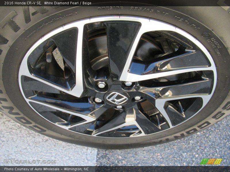 White Diamond Pearl / Beige 2016 Honda CR-V SE