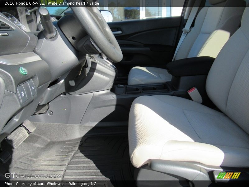 White Diamond Pearl / Beige 2016 Honda CR-V SE