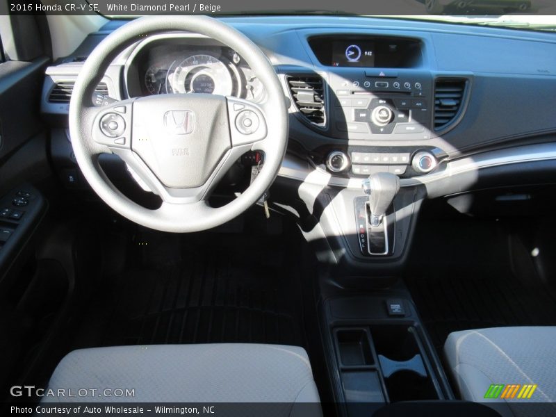 White Diamond Pearl / Beige 2016 Honda CR-V SE