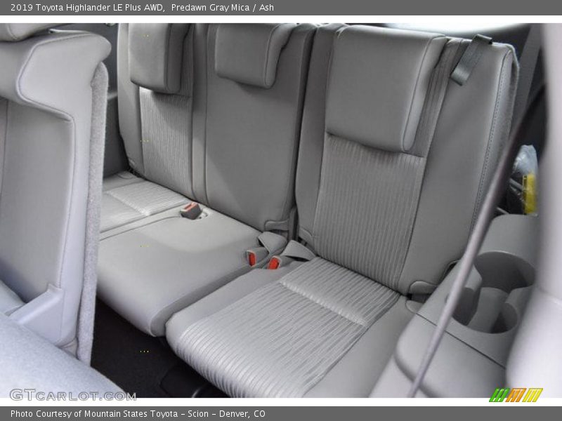 Predawn Gray Mica / Ash 2019 Toyota Highlander LE Plus AWD