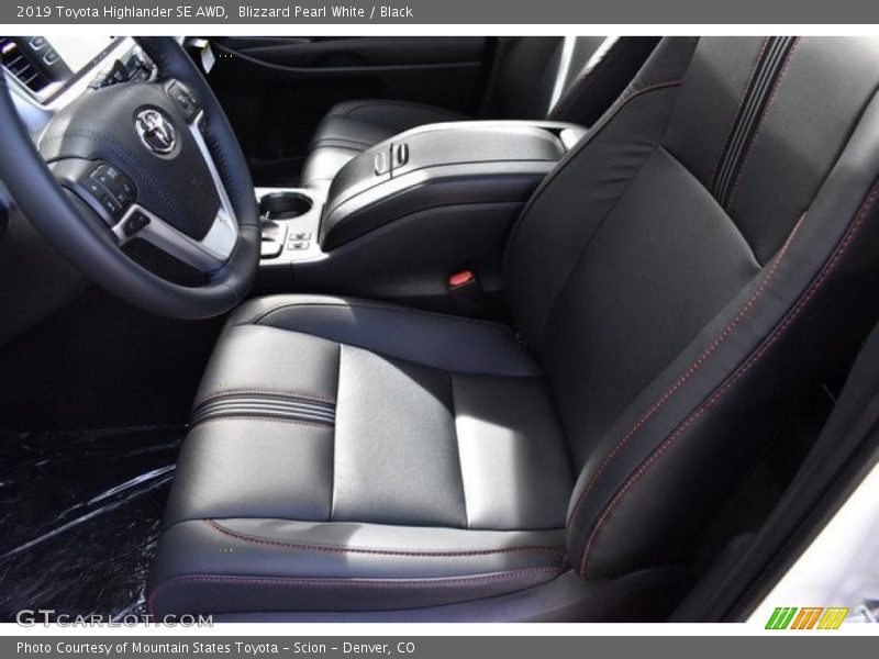 Blizzard Pearl White / Black 2019 Toyota Highlander SE AWD