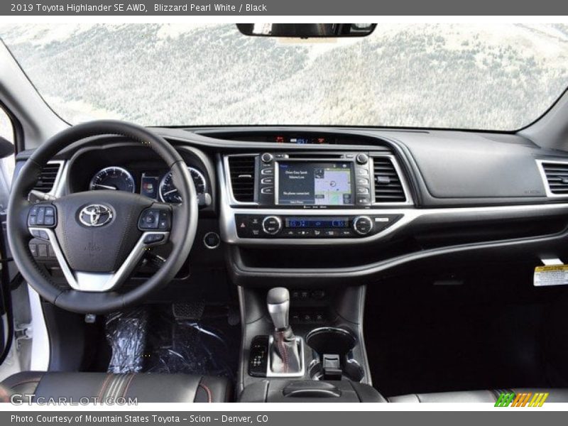 Blizzard Pearl White / Black 2019 Toyota Highlander SE AWD
