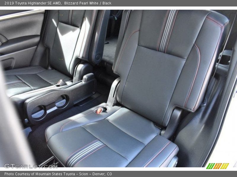 Blizzard Pearl White / Black 2019 Toyota Highlander SE AWD