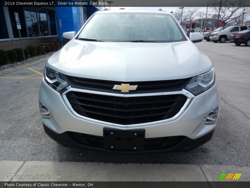 Silver Ice Metallic / Jet Black 2019 Chevrolet Equinox LT