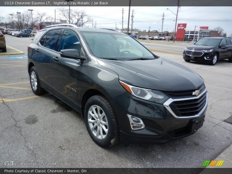 Front 3/4 View of 2019 Equinox LT