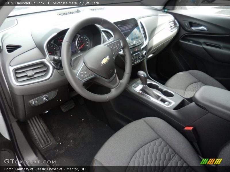 Silver Ice Metallic / Jet Black 2019 Chevrolet Equinox LT