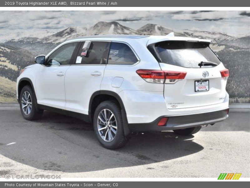 Blizzard Pearl White / Ash 2019 Toyota Highlander XLE AWD