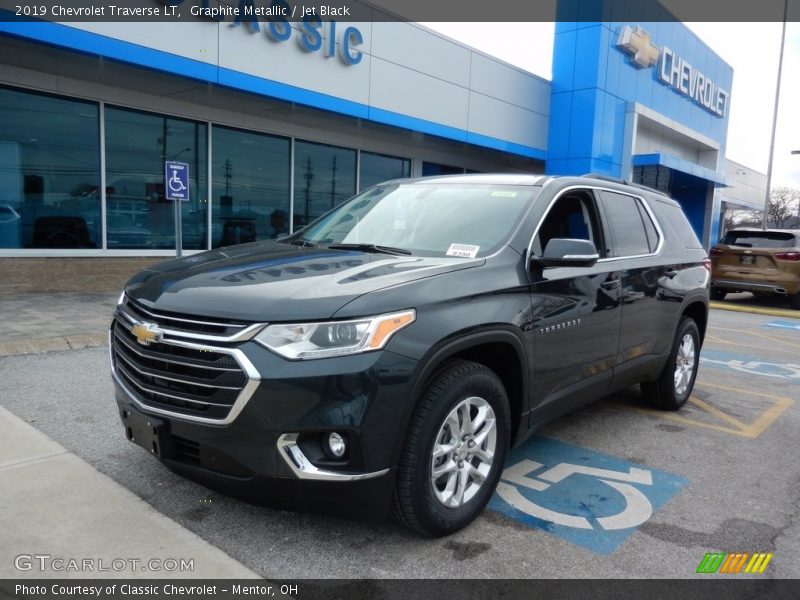 Graphite Metallic / Jet Black 2019 Chevrolet Traverse LT