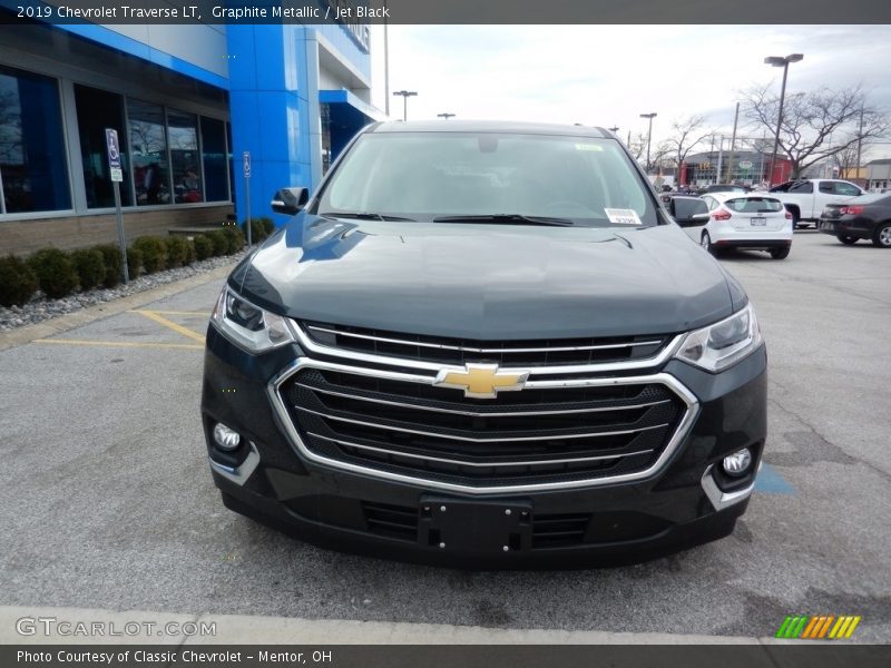 Graphite Metallic / Jet Black 2019 Chevrolet Traverse LT
