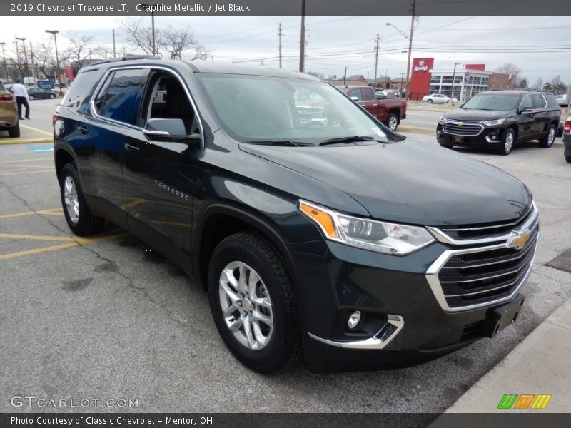 Graphite Metallic / Jet Black 2019 Chevrolet Traverse LT