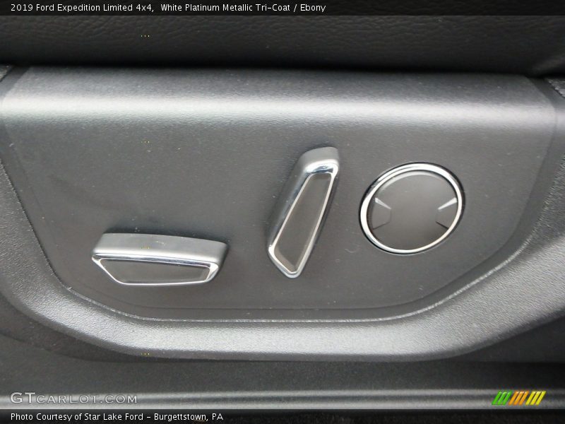 White Platinum Metallic Tri-Coat / Ebony 2019 Ford Expedition Limited 4x4