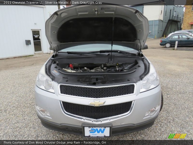 Silver Ice Metallic / Dark Gray/Light Gray 2011 Chevrolet Traverse LS