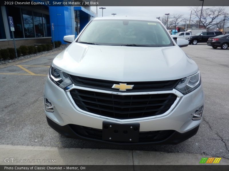 Silver Ice Metallic / Jet Black 2019 Chevrolet Equinox LT
