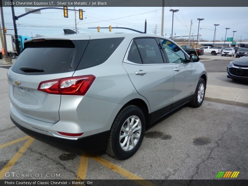 Silver Ice Metallic / Jet Black 2019 Chevrolet Equinox LT