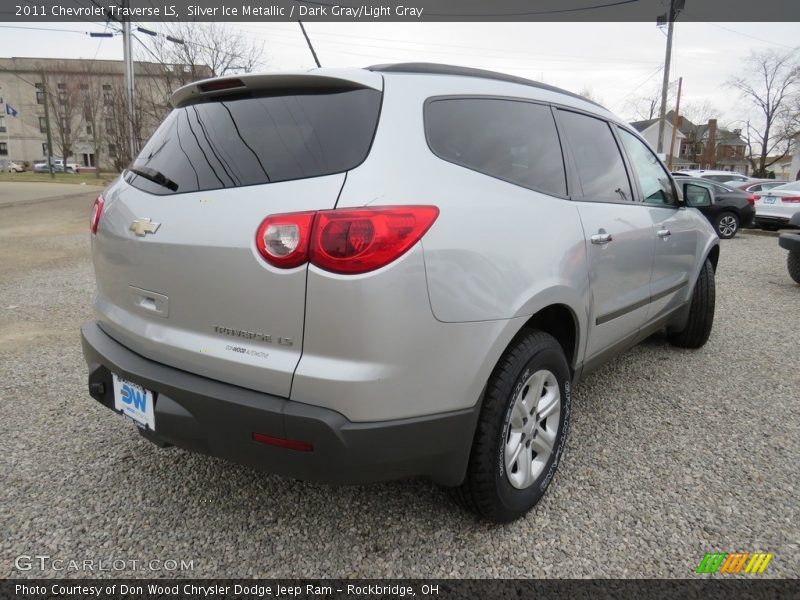 Silver Ice Metallic / Dark Gray/Light Gray 2011 Chevrolet Traverse LS