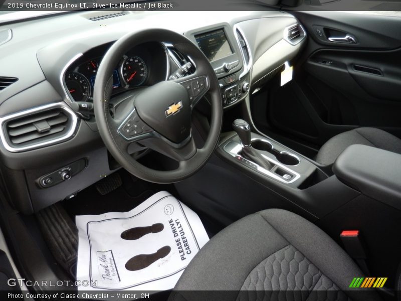 Silver Ice Metallic / Jet Black 2019 Chevrolet Equinox LT