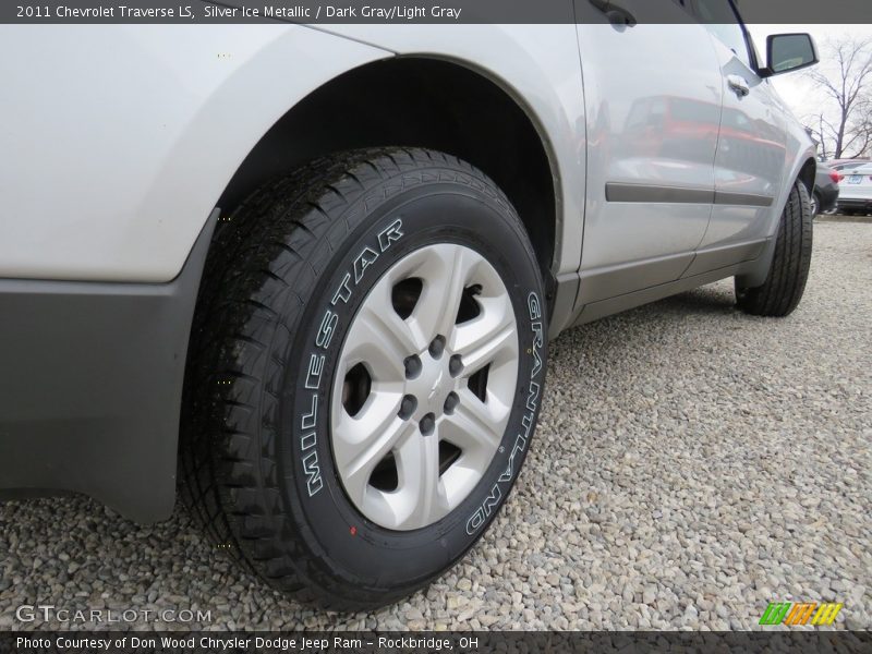 Silver Ice Metallic / Dark Gray/Light Gray 2011 Chevrolet Traverse LS