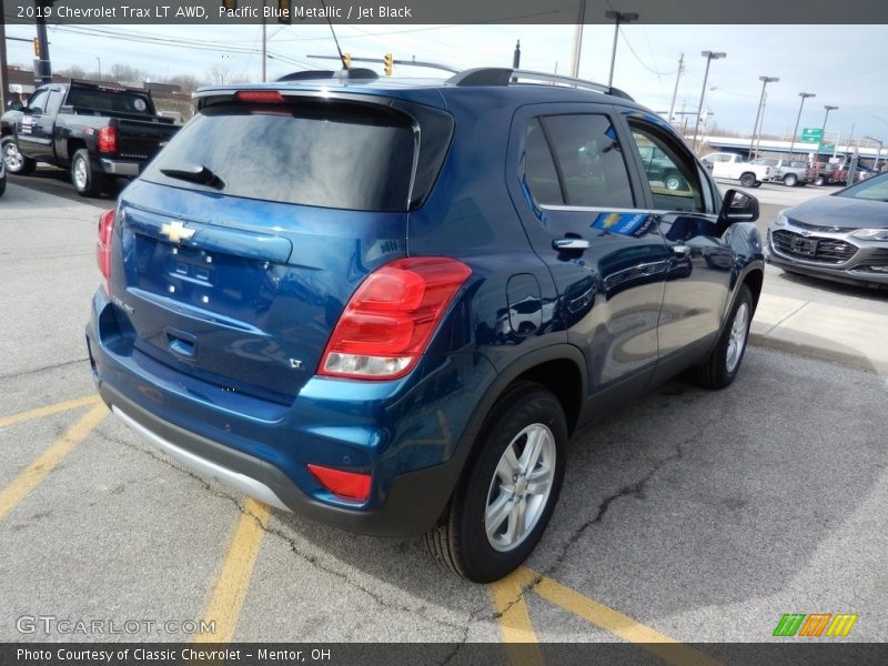 Pacific Blue Metallic / Jet Black 2019 Chevrolet Trax LT AWD