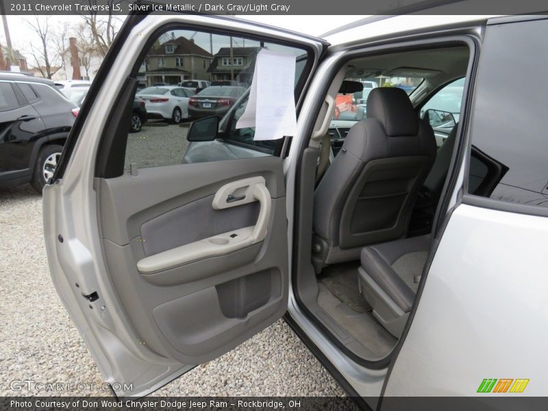 Silver Ice Metallic / Dark Gray/Light Gray 2011 Chevrolet Traverse LS