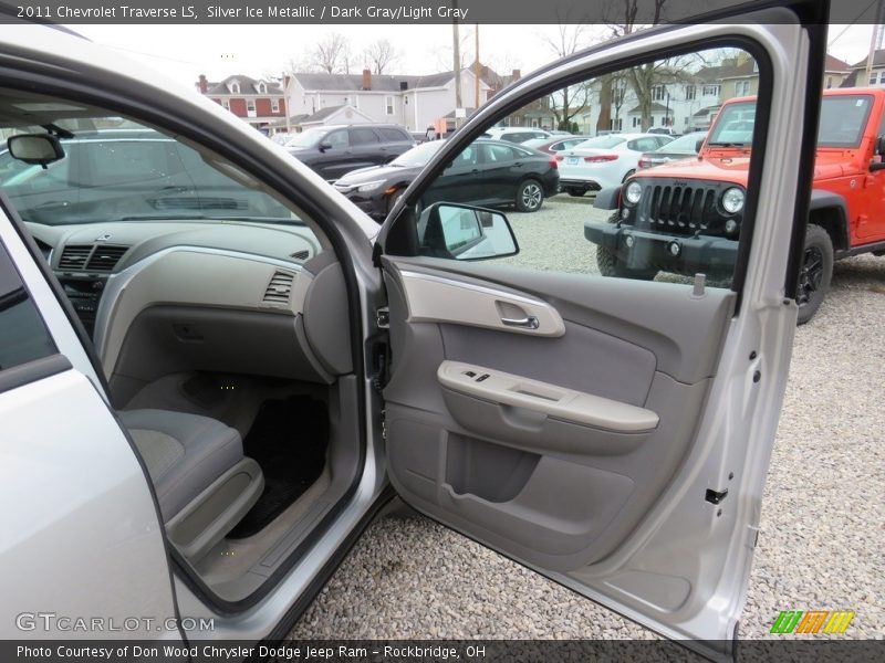 Silver Ice Metallic / Dark Gray/Light Gray 2011 Chevrolet Traverse LS