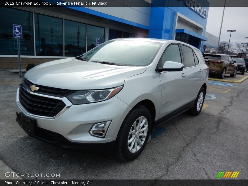 Silver Ice Metallic / Jet Black 2019 Chevrolet Equinox LT